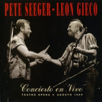 Pete_Seeger_-_Leon_Gieco_Concierto_En_Vivo_I